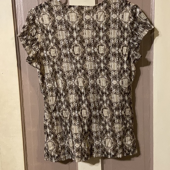 Patterned Blouse - Picture 5 of 5